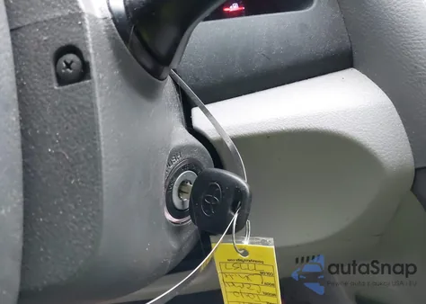 2011 Toyota Camry z USA, uszkodzony, nr VIN 4T1BF3EK2BU672023